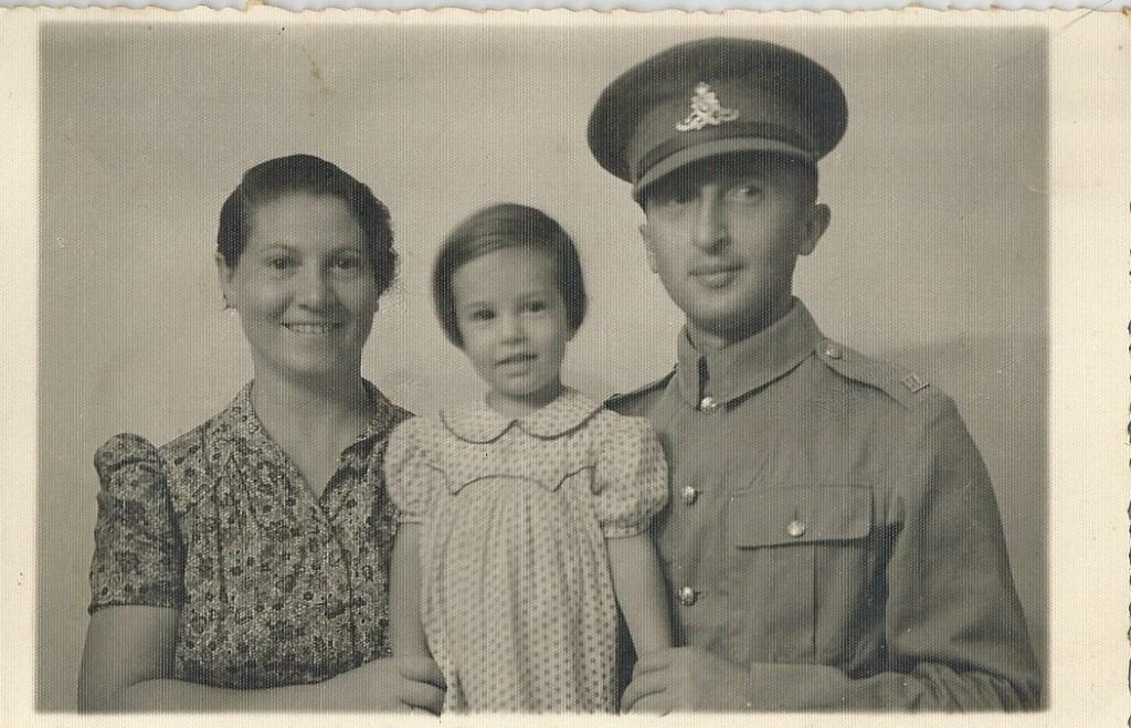 סבא רבה יהודה (חייל בצבא הבריטי), סבתא רבה הניה ומירה הקטנה בבן שמן