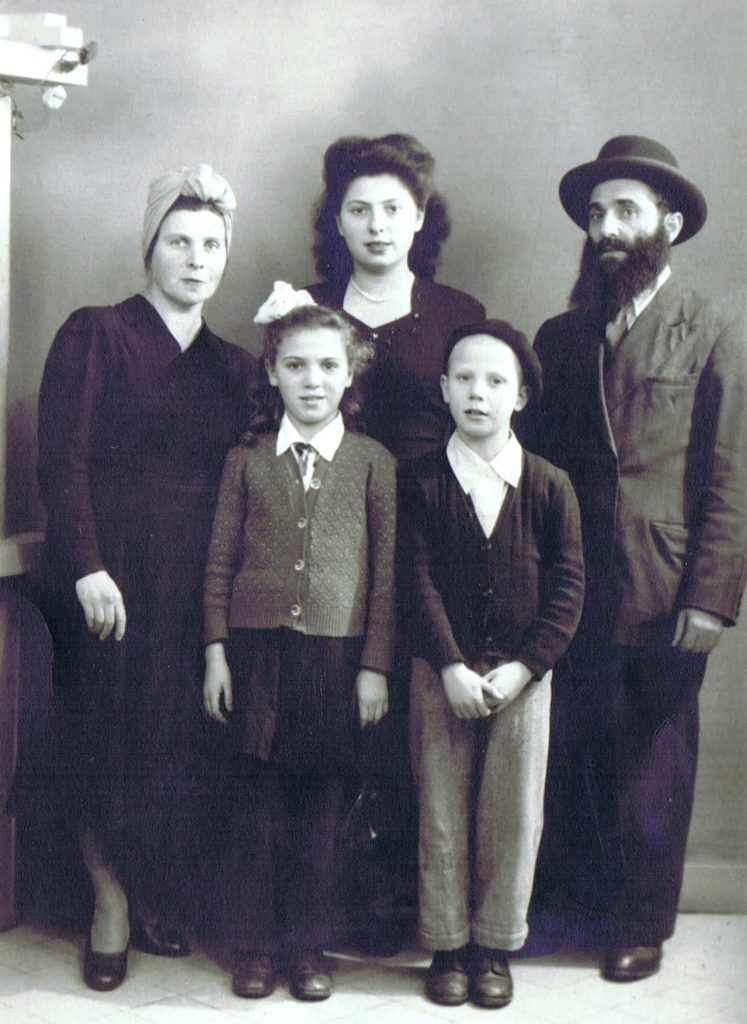 המשפחה לפני היציאה מרוסיה