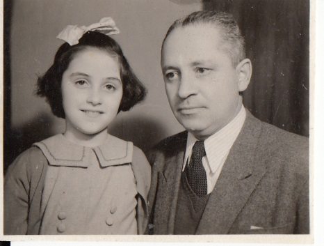 אני ואבא שלי. בערך ב-1954