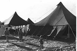 אוהלים בקפריסין, אפריל 1948