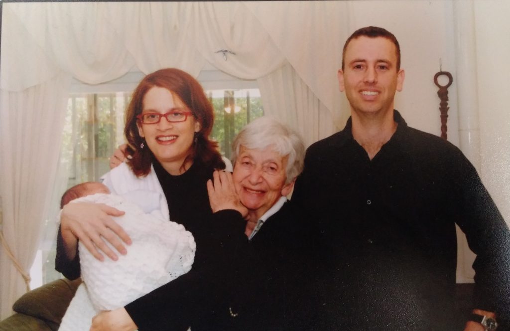 סבתא רבתא, הוריי ואני - ירדן