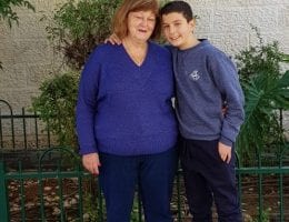 משלווה משפחתית בפולין, שואה, לבניית בית בישראל