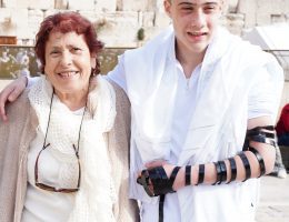 המסע של סבתא ז'וזיאן זורה דדוש לישראל