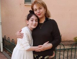 הילדות בטורקמניסטן – סבתא תמרה בבייב