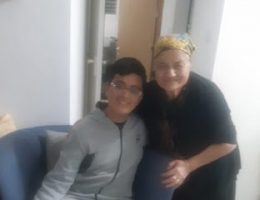 להיות אנשים טובים וישרים – סבתא ליאנה אלישקוב